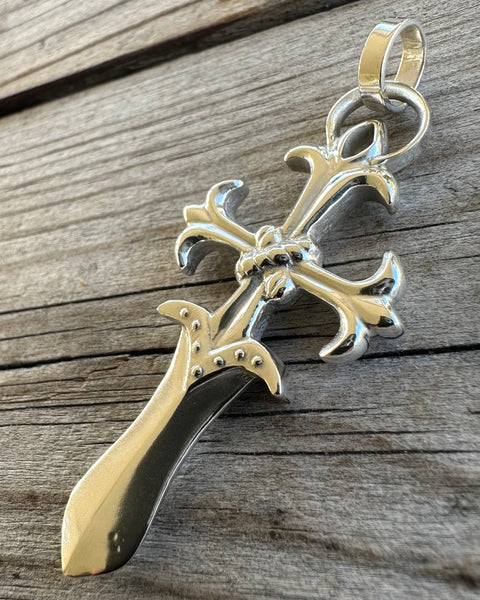 Sworn Cross | Silver