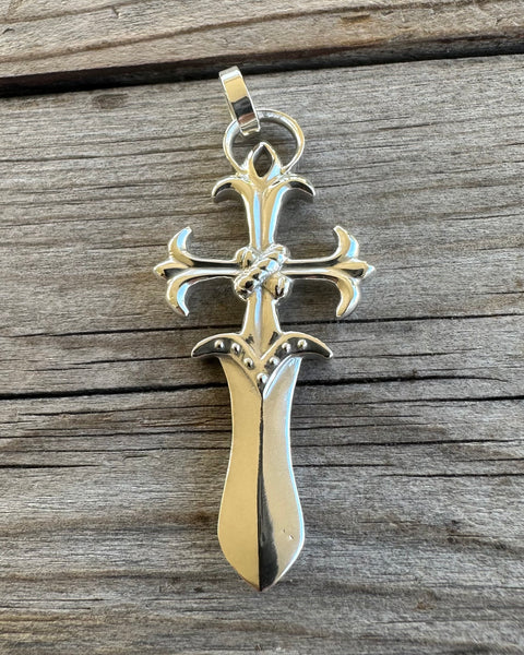 Sworn Cross | Silver